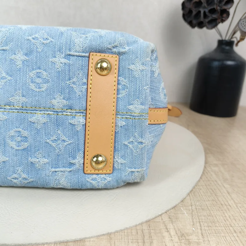 Louis Vuitton Crossbody Bag Carryall Blue Small29 × 12 × 24 cm — detail view 1 of 14