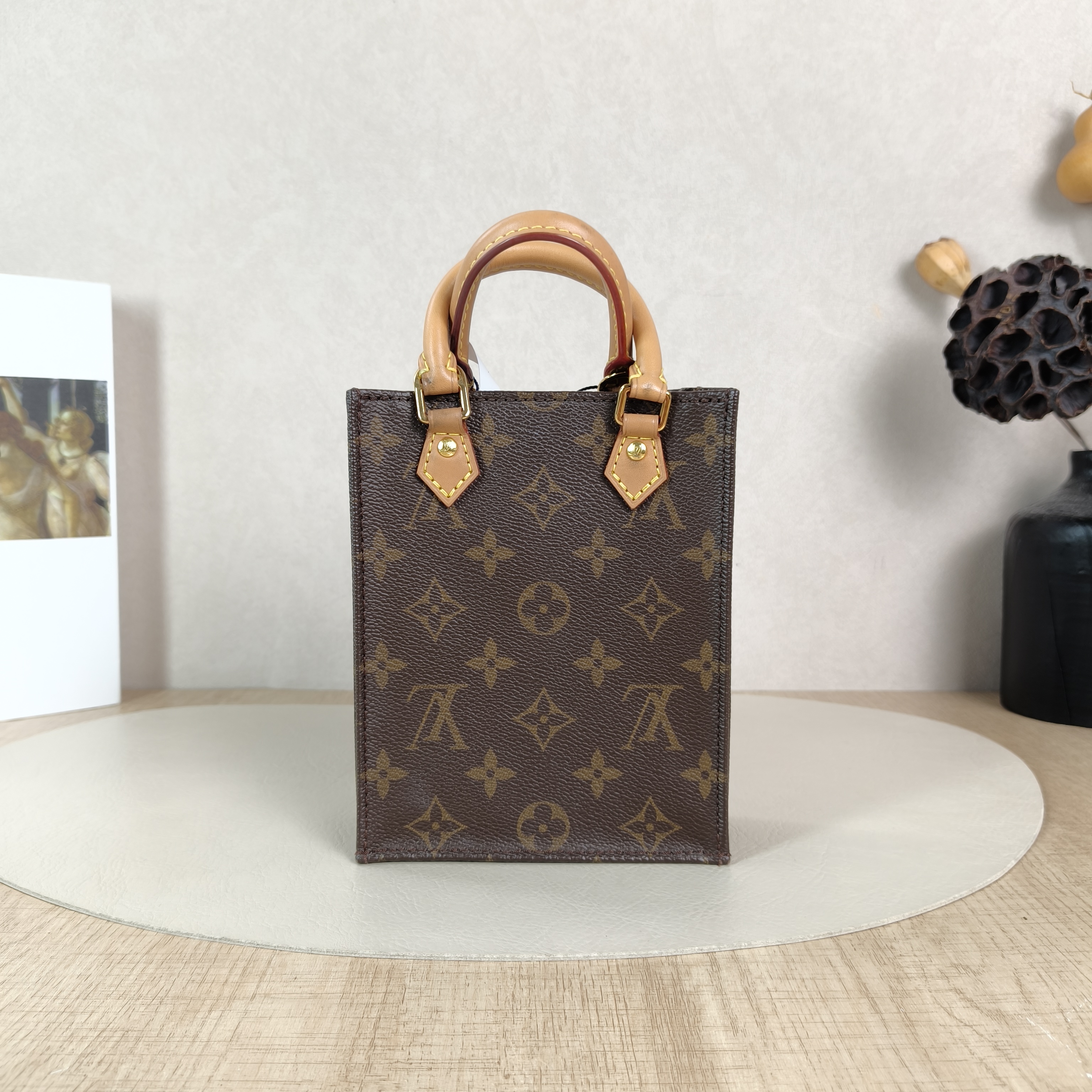 Louis Vuitton Crossbody Bag PETIT SAC PLAT Mini Monogram PV Cmini14 × 5 × 17 cm