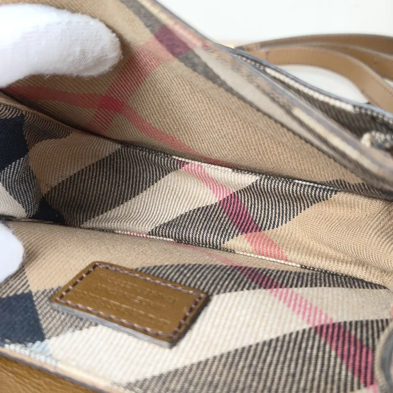BURBERRY Crossbody Bag Crossbody Bag Calfskin One Size 15.5 × 3 × 12.5 cm — detail view 2 of 11