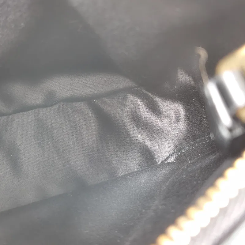 Miumiu Shoulder Bag Wander Hobo Black Calfskin Small20 × 6 × 17 cm — detail view 12 of 12