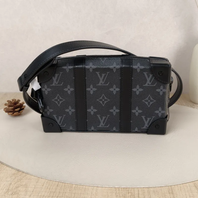 Louis Vuitton TRUNK WALLETHET Box Monogrampvc · Microchip Edition · Shoulder Strap Dust Bag · 22.5 × 5 × 14 cm
