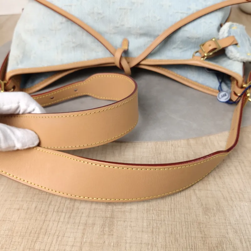 Louis Vuitton Crossbody Bag Carryall Blue Small29 × 12 × 24 cm — detail view 19 of 19