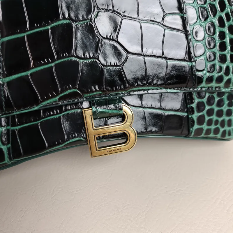 BALENCIAGA Crossbody Bag Hourglass Hourglass Bag Green Calfskin Small 23 × 10 × 14 cm — detail view 10 of 11