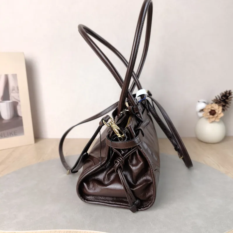 PRADA Shoulder Bag Bonnie Soft Lux Waxed Leather Medium 32 × 12 × 15.5 cm — detail view 5 of 11