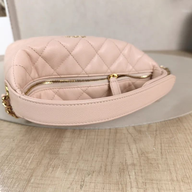 Chanel Crossbody Bag Crossbody Bag Pink Gold-Tone Hardware Grained Calfskin One Size 21.5 × 7.5 × 19 cm — detail view 7 of 11