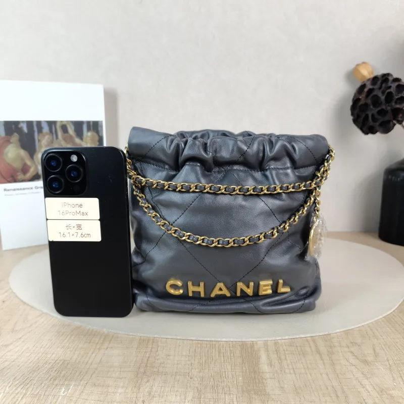 Chanel Shoulder Bag 22Bag Grey CC alfskin Mini 20 × 6 × 19 cm — cover view 2 of 5