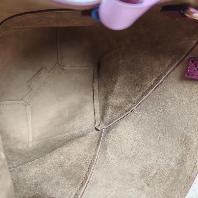 LOEWE Crossbody Bag Puzzle Fold Shopping Tote Calfskinmini16.5 × 9.5 × 20 cm — detail view 8 of 12