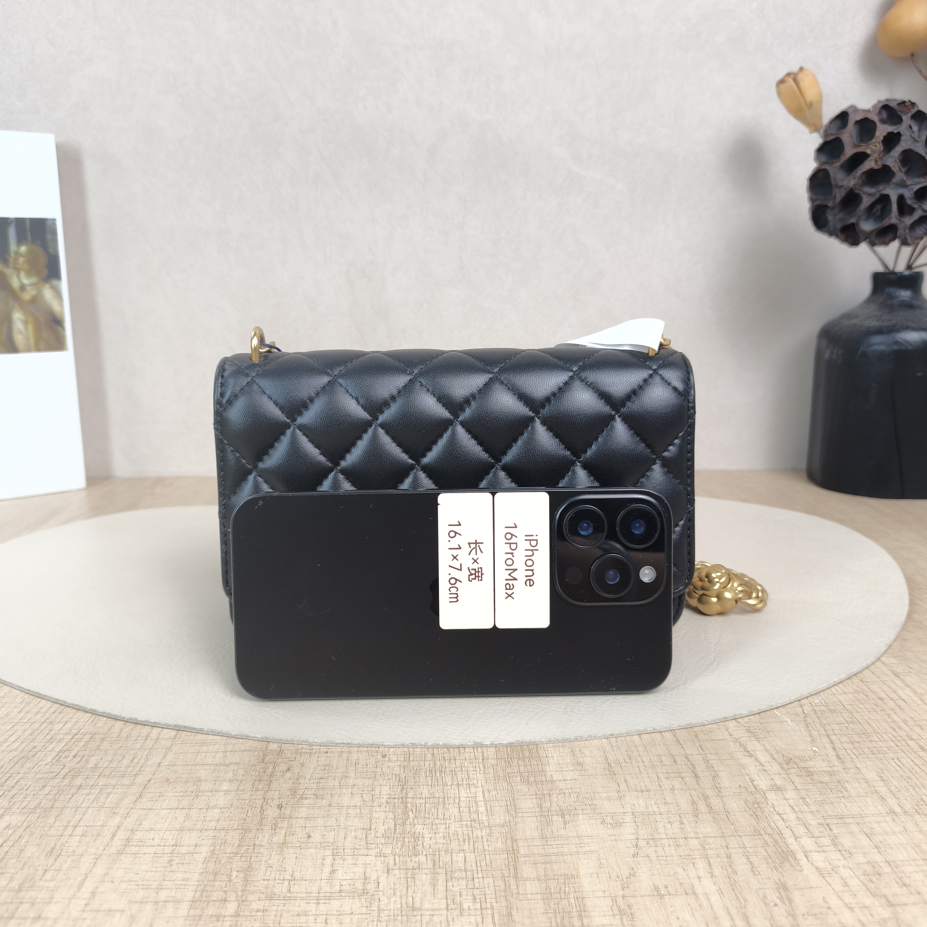 Chanel Crossbody Bag23s woc Black Lambskinmini19.2 × 3.5 × 12.3 cm — cover view 5 of 5