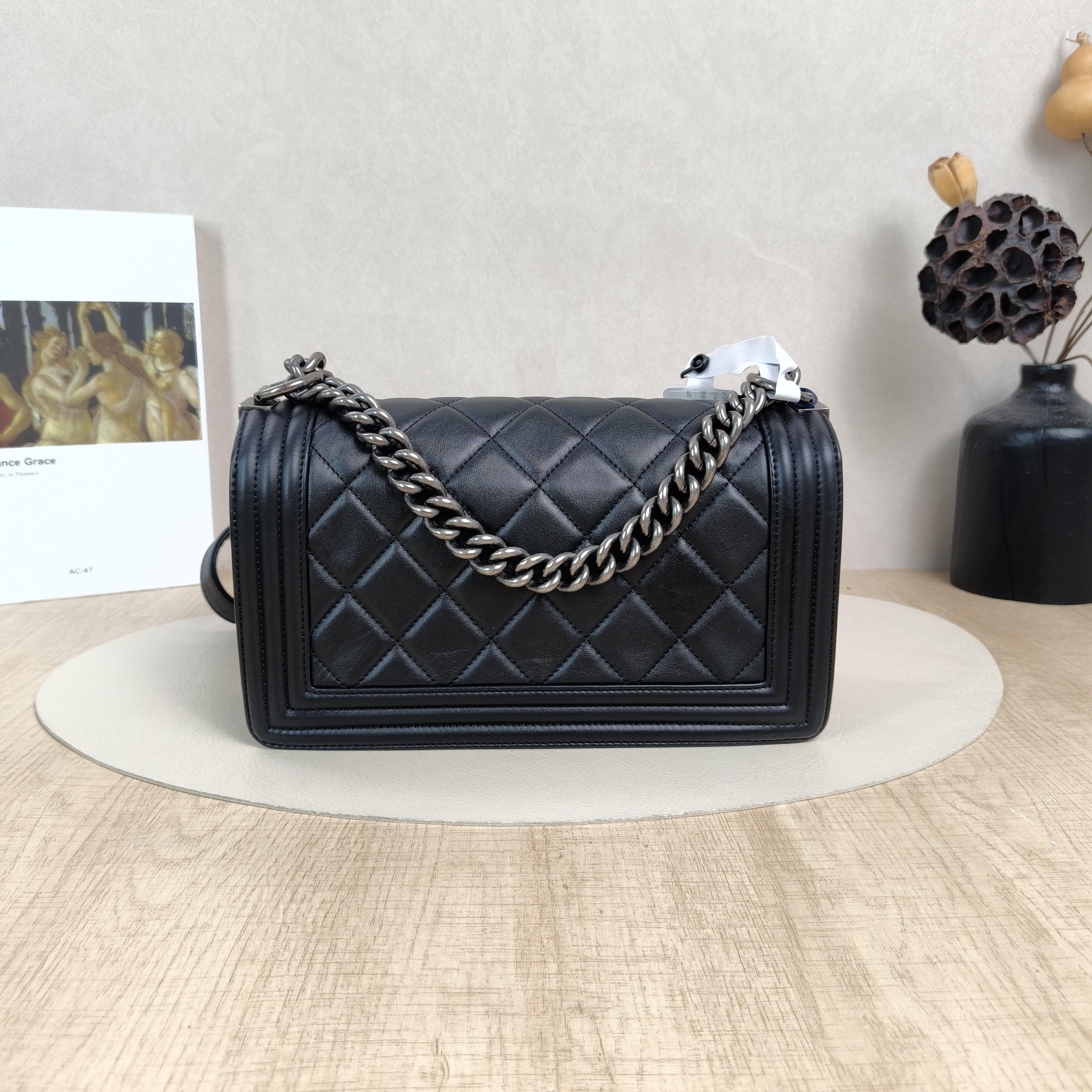 Chanel Crossbody Bag Le BoyBlack Lambskin Medium25 × 9 × 15 cm — cover view 5 of 6
