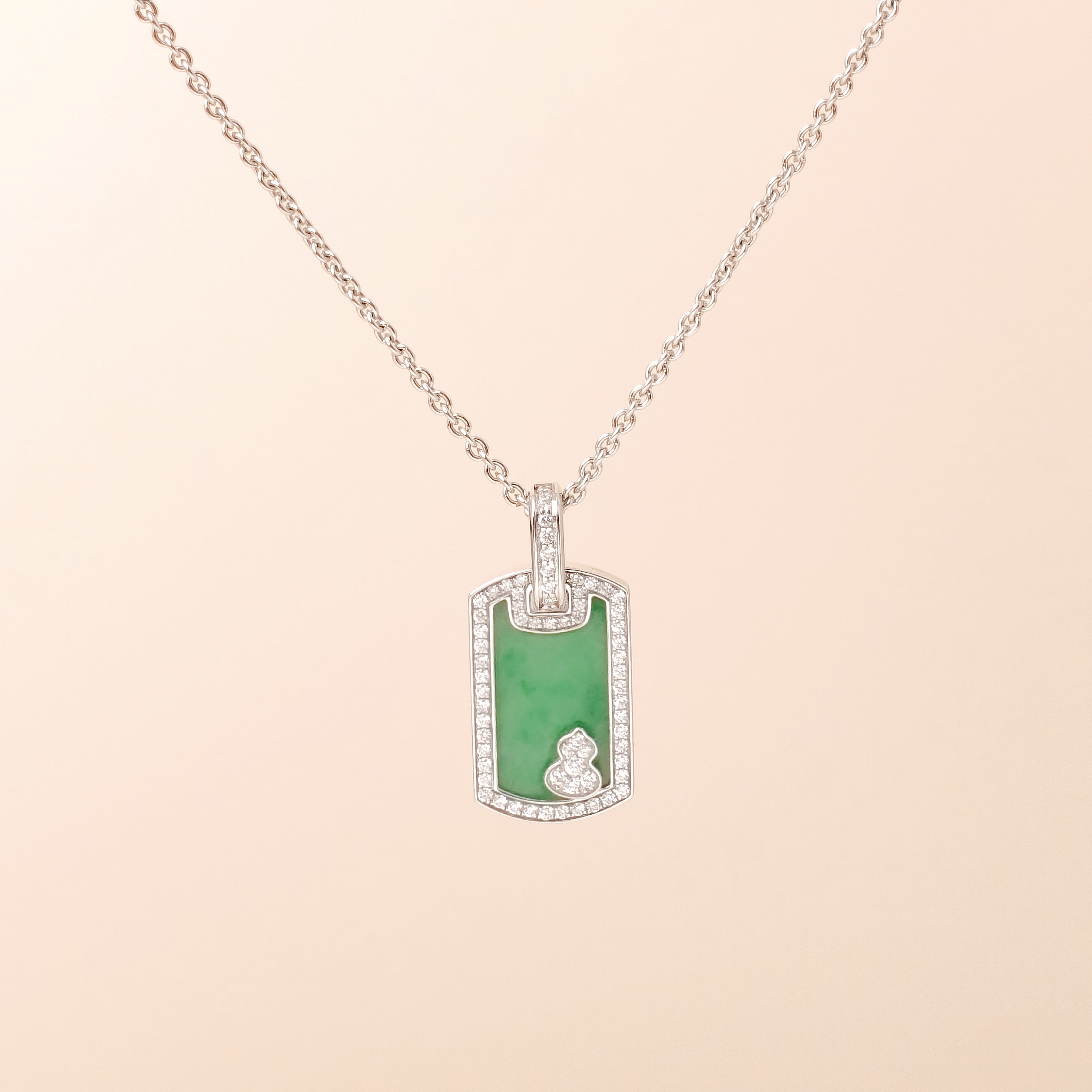 Qeelin Necklace Green18KW hite Gold Diamond29mm49cm — cover view 1 of 11