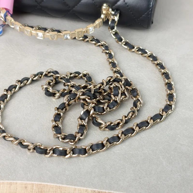 Chanel Crossbody Bag woc Black Lambskin One Size 19 × 6.5 × 10.5 cm — detail view 3 of 10