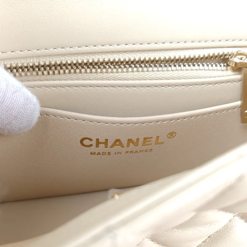 Chanel Crossbody Bag Classic Flap Large Mini CF Mini Beige Lambskin mini 20 × 6 × 12 cm — detail view 16 of 16