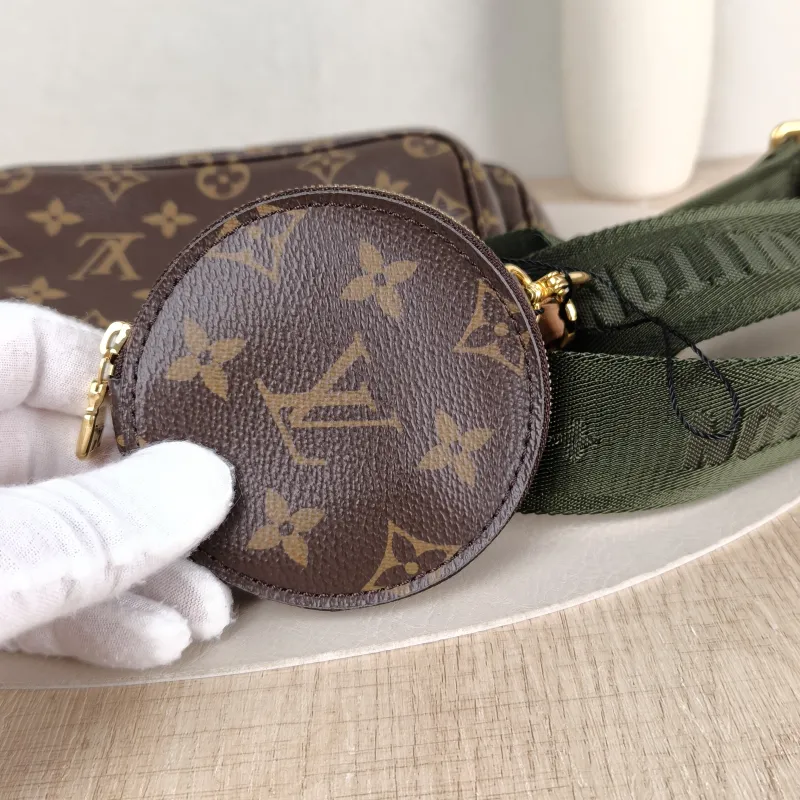 Louis Vuitton Crossbody Bag Multi Pochette Accessoires Shoulder Strap PVC Small 24 × 4 × 13.5 cm — detail view 13 of 15