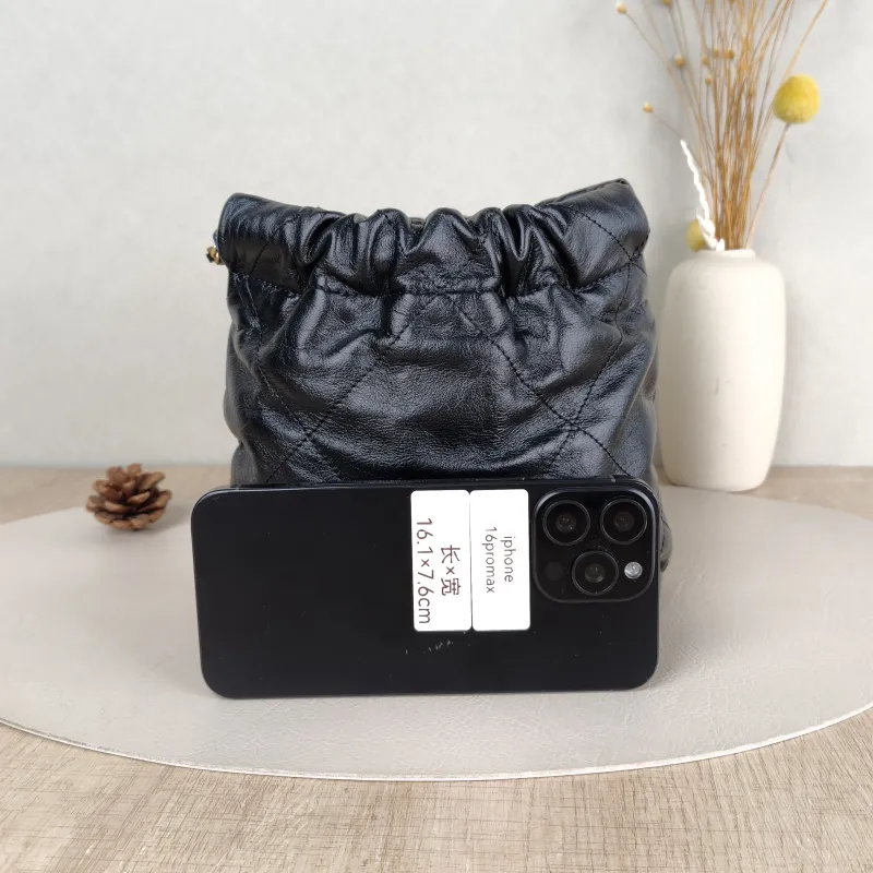 Chanel Shoulder Bag 22Bag Black CC alfskin Mini 20 × 6 × 19 cm — cover view 4 of 5