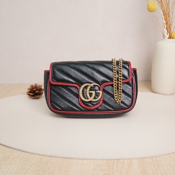 GUCCI GG Marmont Marmontmini Calfskin · 16.5 × 4.5 × 9.5 cm