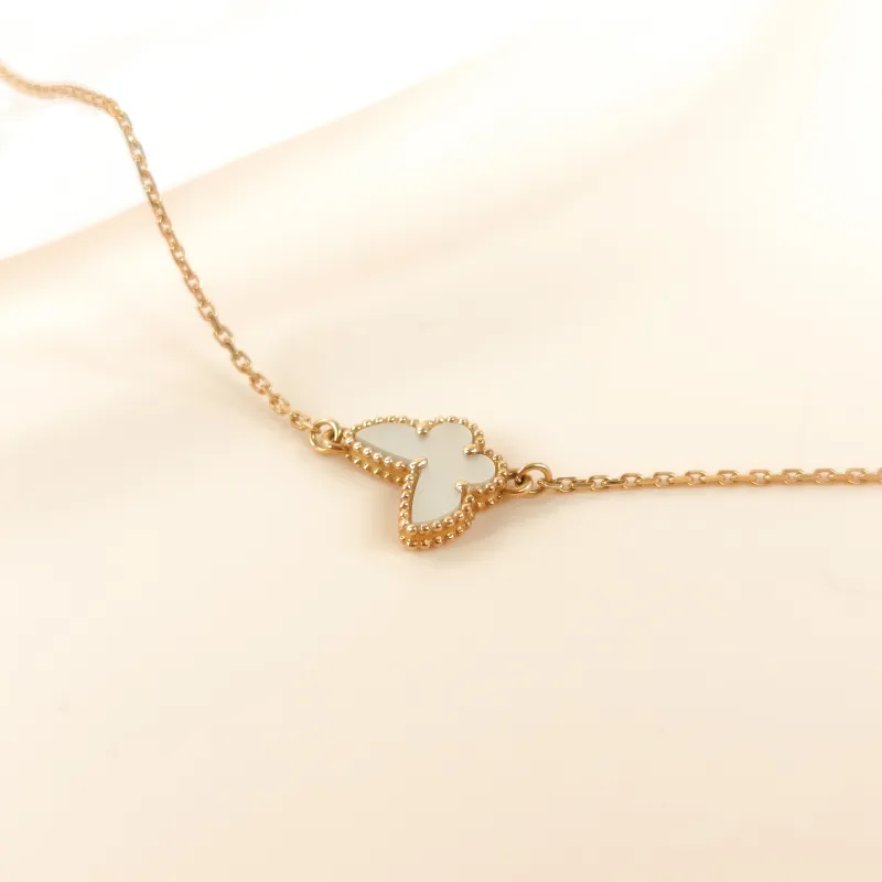 Van Cleef & Arpels Bracelet Fauna Collection Butterflies Collection Pearl · White Mother-of-Pearl18KY ellow Gold Sweet Mini17.5cm — cover view 5 of 7