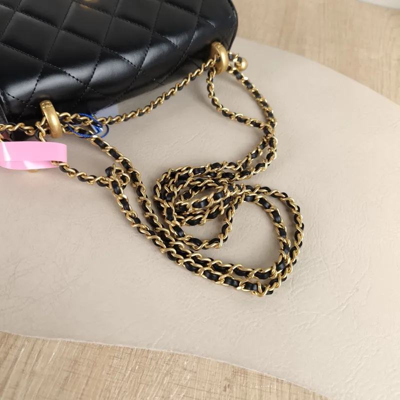 Chanel Crossbody Bag Black Calfskin Small 19 × 8 × 12 cm — detail view 2 of 11