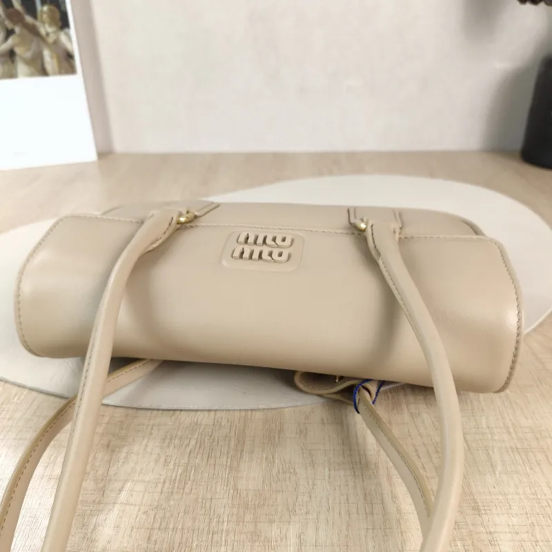 Miumiu Shoulder Bag Shoulder Bag Taupe Calfskin 24 × 5 × 13 cm — detail view 4 of 11