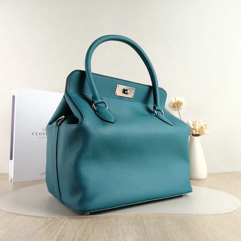 Hermès Top Handle Bag tool box Box Z6 Evercolor Calfskin Medium 26 × 18 × 20 cm R — cover view 4 of 6