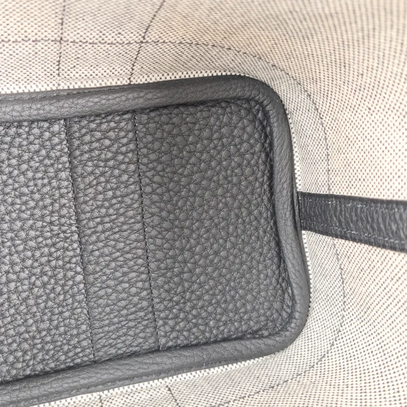 Hermès Top Handle Bag Neo Garden 23 Mini Black · Beige Canvas · Negonda Calfskinmini23 × 10 × 16 cm — detail view 7 of 9