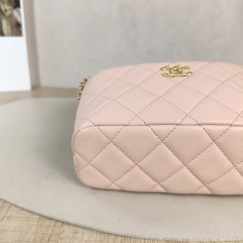Chanel Crossbody Bag Crossbody Bag Pink Gold-Tone Hardware Grained Calfskin One Size 21.5 × 7.5 × 19 cm — detail view 11 of 11