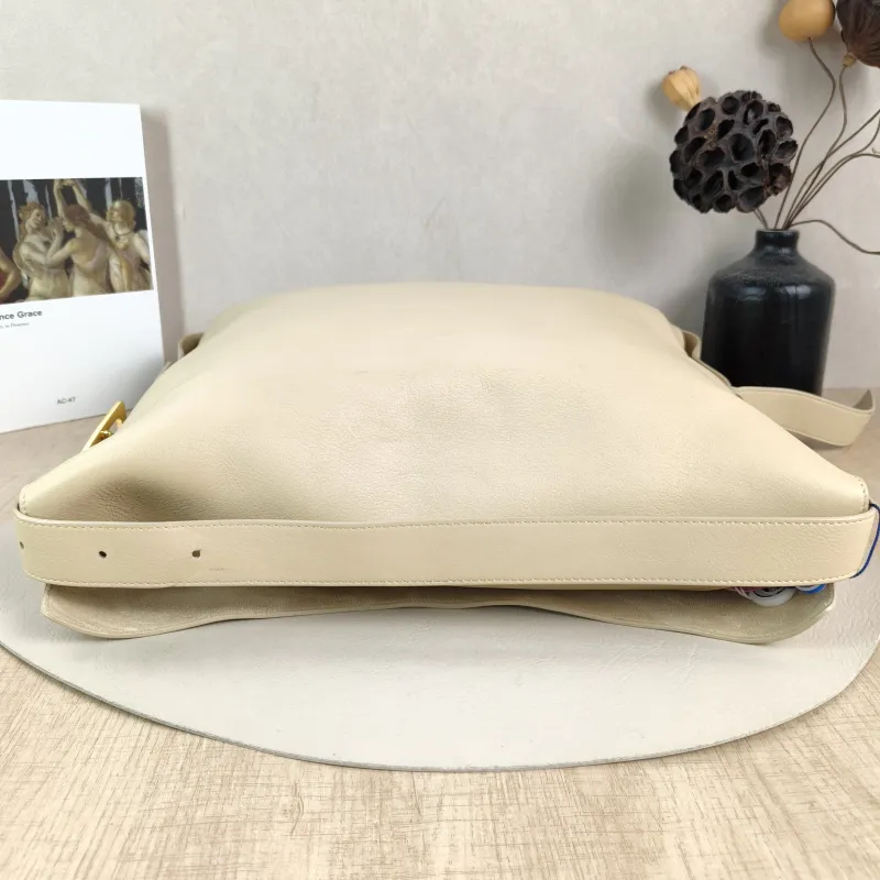 Bottega Veneta Shoulder Bag Cradle Shoulder Bag Yellow Calfskin One Size 39 × 3 × 33 cm — detail view 7 of 10