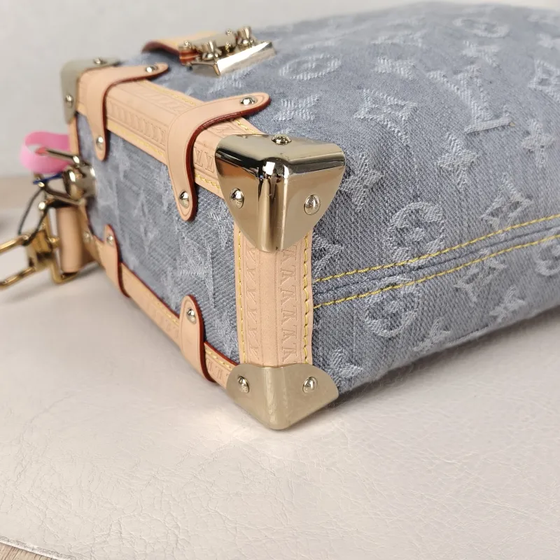 Louis Vuitton Crossbody Bag Side Trunk Box Grey Medium 23.5 × 8.5 × 16 cm — detail view 6 of 11