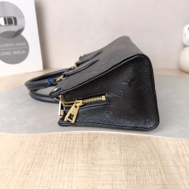 Louis Vuitton Crossbody Bag Onthego East West Two Straps Black Monogram Empreinte Embossed Calfskin Small 25 × 10 × 13 cm — detail view 6 of 11