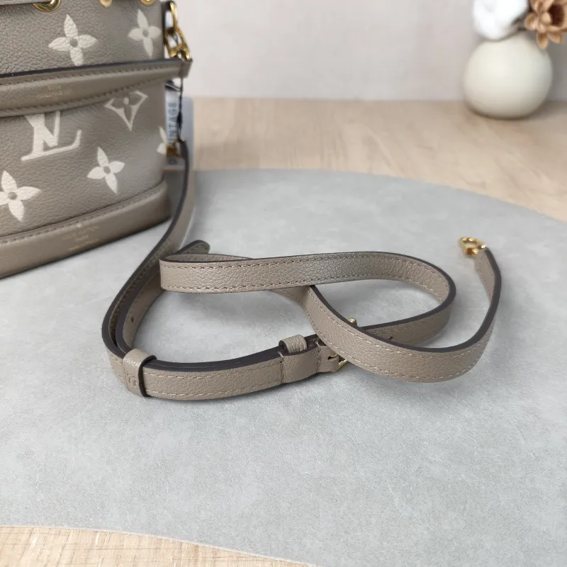Louis Vuitton Crossbody Bag NANO NOÉ Bucket Bag Nano · White Monogram Empreinte Embossed Calfskin nano 13 × 10 × 16 cm — detail view 7 of 11
