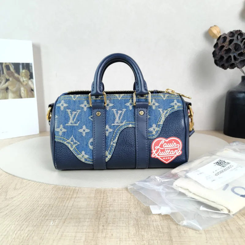 Louis Vuitton Crossbody Bag Keepall XS Nigo · Calfskinmini21 × 9 × 12 cm — cover view 4 of 6