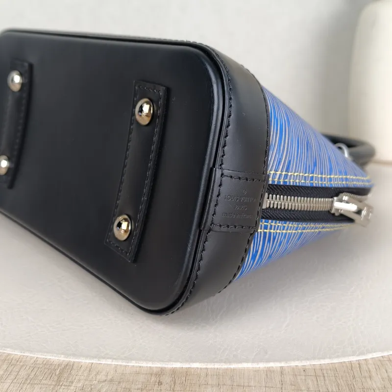 Louis Vuitton Top Handle Bag Alma BB Blue Epi Embossed Calfskin BB 23.5 × 11.5 × 17.5 cm — detail view 8 of 12