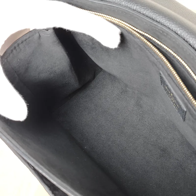 Louis Vuitton Shoulder Bag VAVIN Black Empreinte Embossed Calfskin Small 25 × 9.5 × 17 cm — detail view 3 of 10