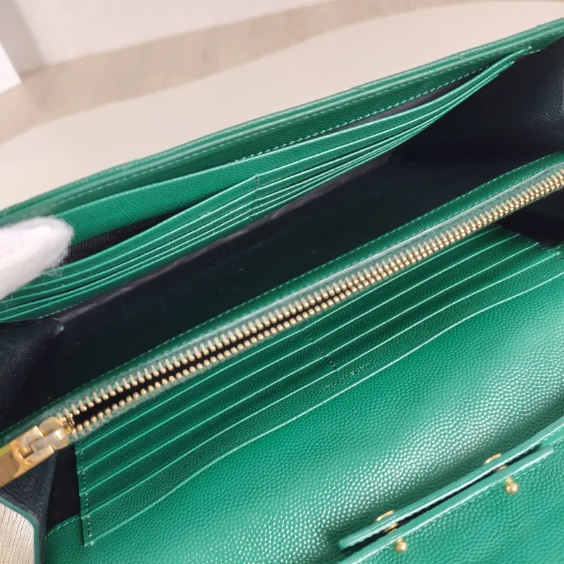 SAINT LAURENT Crossbody Bag CASSANDRE ENVELOPE Green Calfskin One Size 22.5 × 4 × 14 cm — detail view 2 of 11