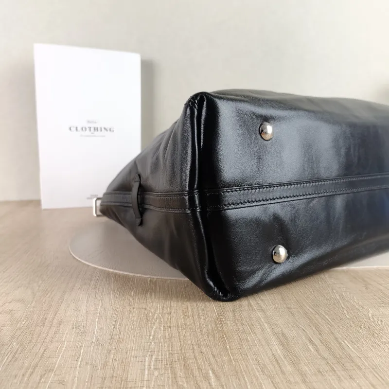 Louis Vuitton Crossbody Bag Carryall Vibe Black · Multicolore SL ambskin Medium 39 × 15 × 30 cm — detail view 6 of 11