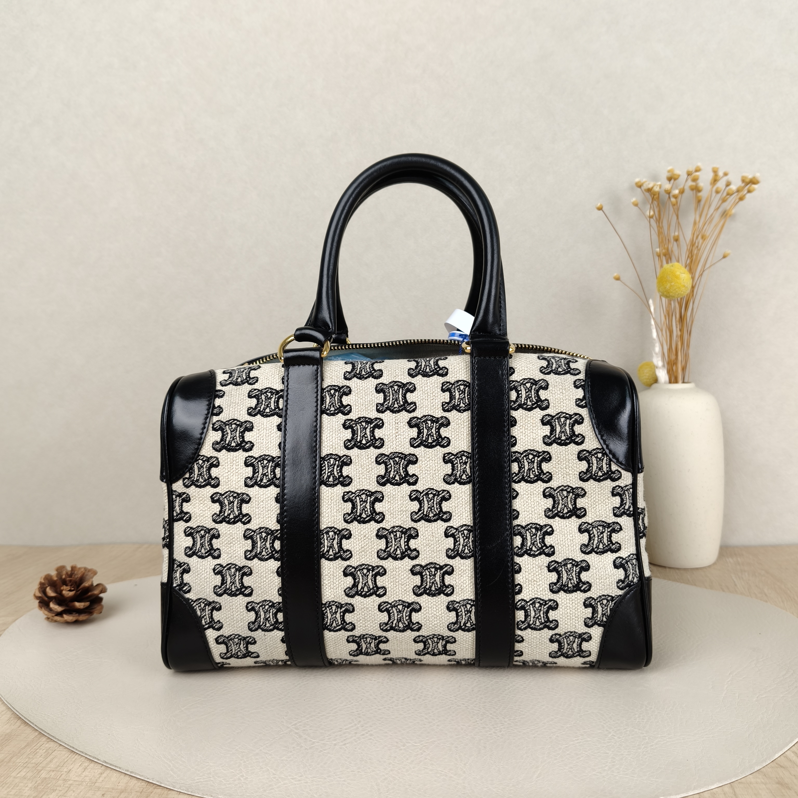 CELINE Crossbody Bag Black · White Canvas One Size26 × 14 × 16 cm — cover view 4 of 5