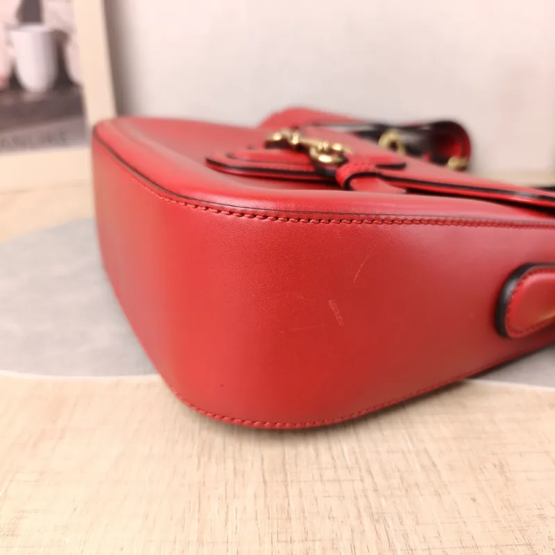 GUCCI Crossbody Bag Crossbody Bag Red Calfskin 23.5 × 7 × 18 cm — detail view 2 of 15