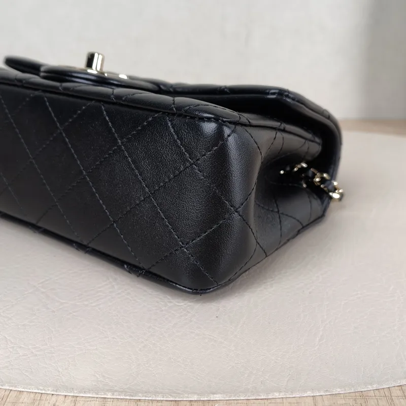 Chanel Crossbody Bag Classic Flap Large Mini CF Mini C Black SL ambskin mini 20 × 6 × 12 cm — detail view 5 of 15