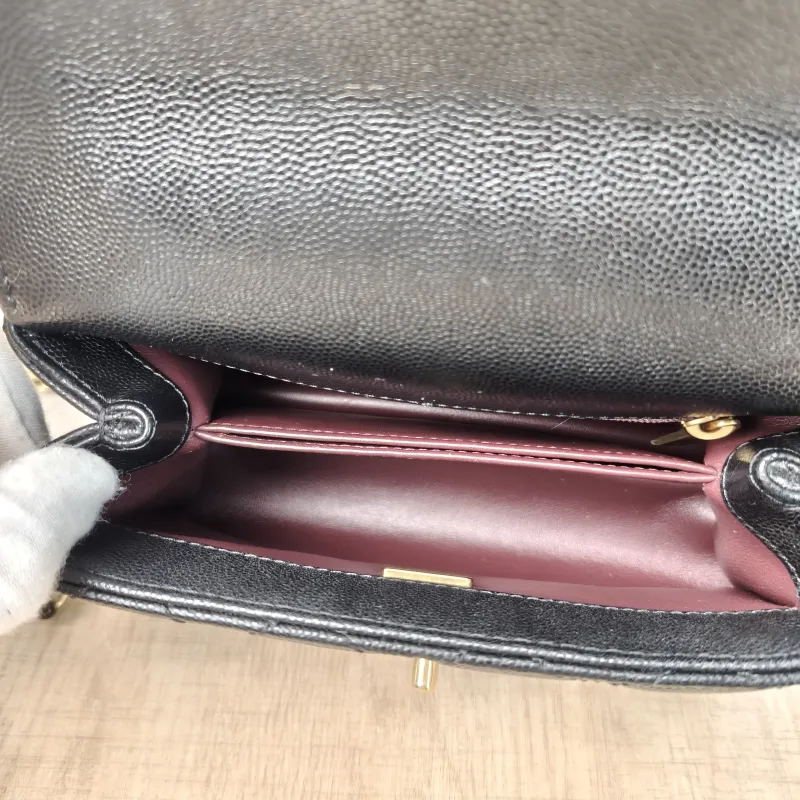 Chanel Crossbody Bag Edition coco handle Black Grained Calfskinmini19 × 9 × 13 cm — detail view 5 of 18