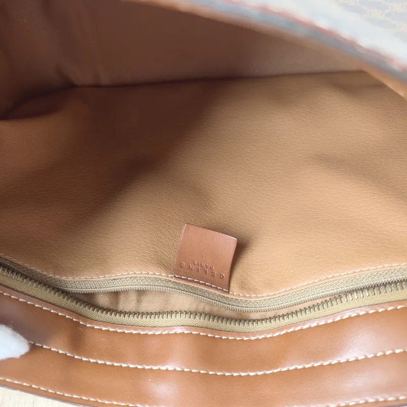 CELINE Shoulder Bag Shoulder Bag Monogram PVC One Size30.5 × 10 × 25 cm — detail view 1 of 12