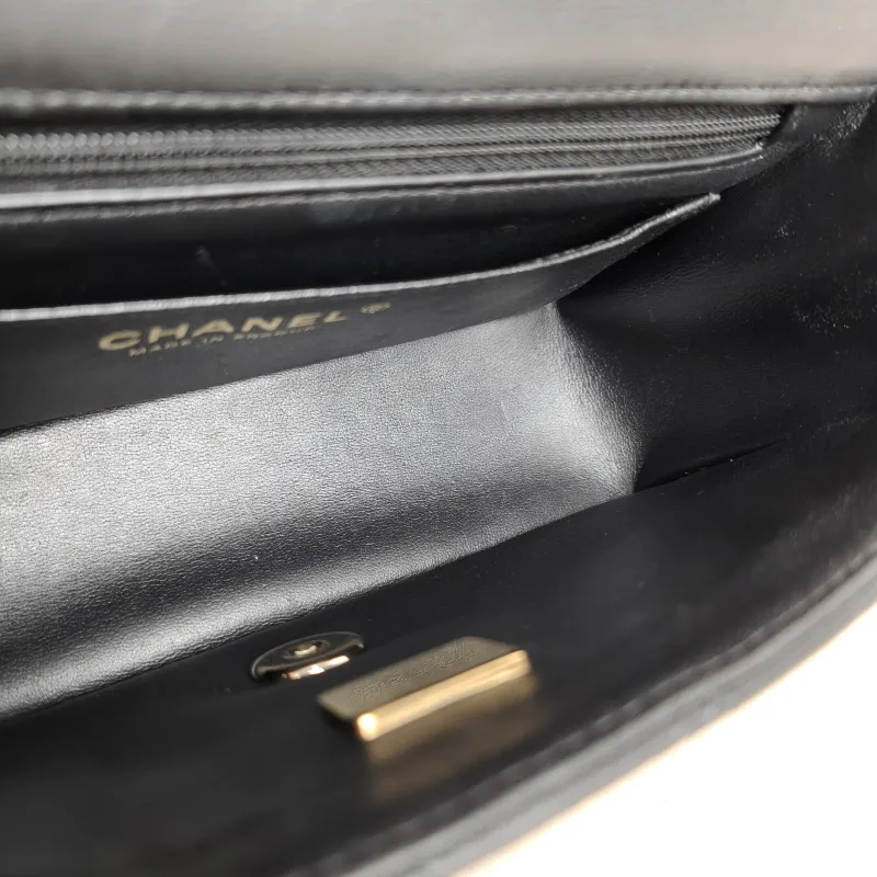 Chanel Crossbody Bag cf mini Black Lambskin mini20 × 6 × 12 cm Conditioned — detail view 9 of 13