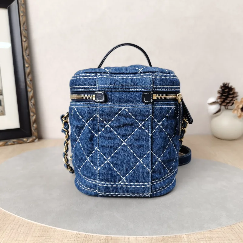 Chanel Top Handle Crossbody Bag Blue One Size17 × 13 × 18 cm — cover view 4 of 5