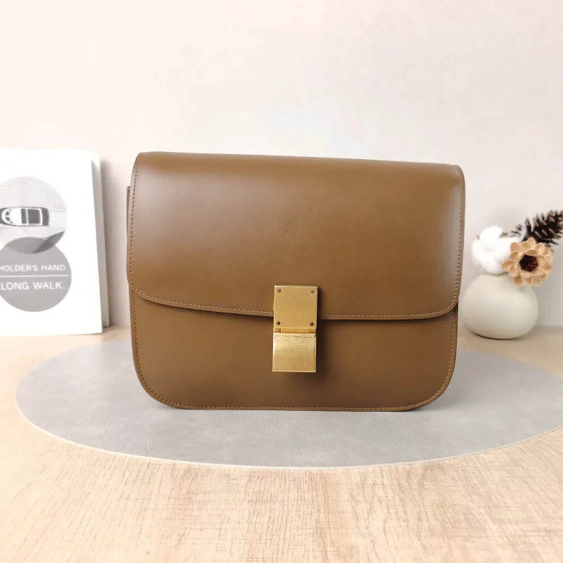 CELINE Crossbody Bag Classic Box CC alfskin Medium24 × 7 × 18 cm