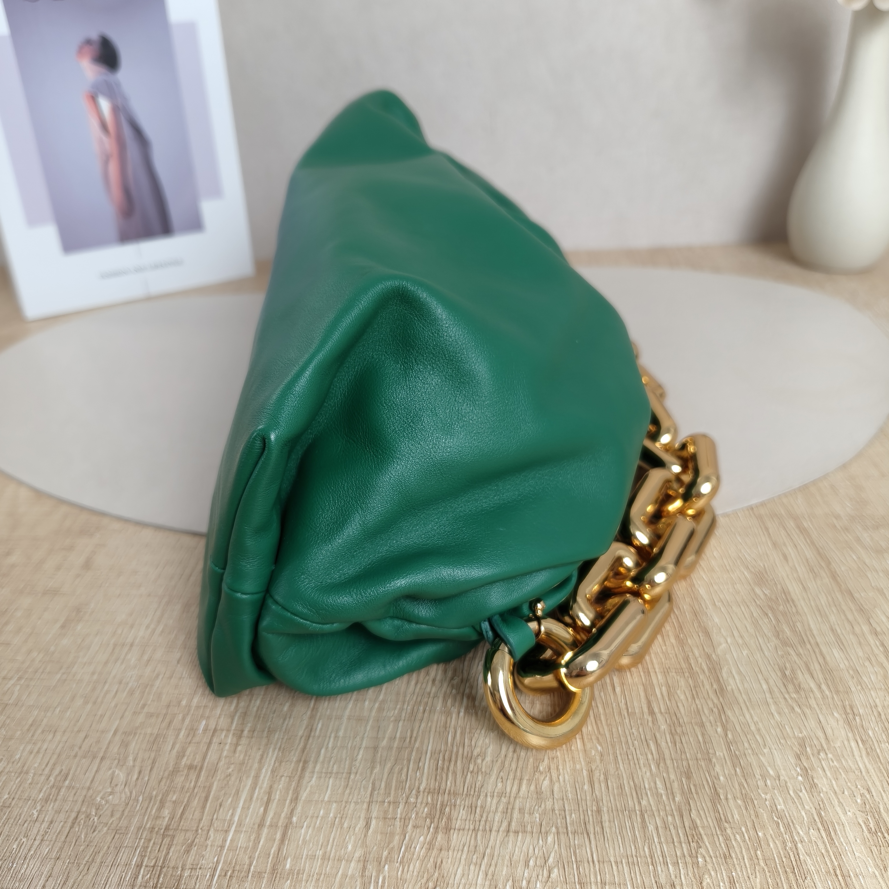 Bottega Veneta Shoulder Bag The Chain Pouch Green Calfskin One Size30 × 8 × 15 cm — cover view 6 of 10