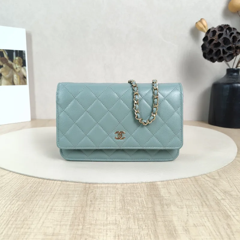Chanel Crossbody Bag Classic Flap WOC CF WOCWOC Bag Grained Calfskinmini19.2 × 3.5 × 12.3 cm