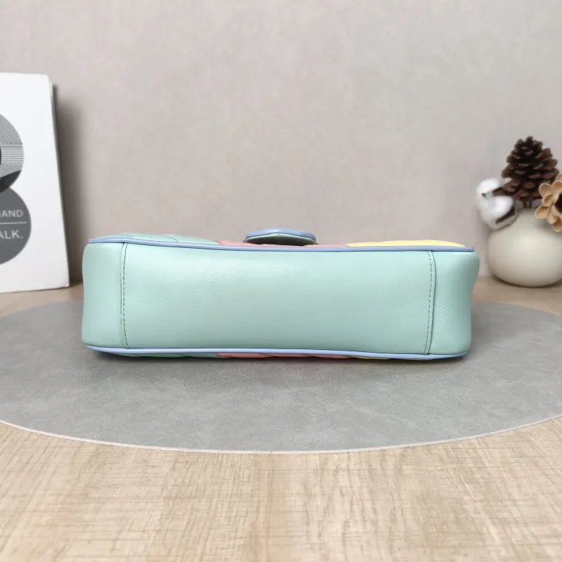 GUCCI Crossbody Bag GG Marmont Medium Marmont 26 Calfskin Medium26 × 7 × 15 cm — cover view 3 of 6