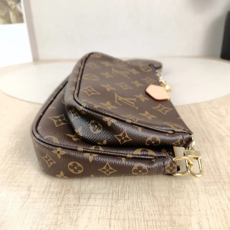 Louis Vuitton Crossbody Bag Multi Pochette Accessoires Shoulder Strap PVC Small24 × 4 × 13.5 cm — detail view 12 of 12