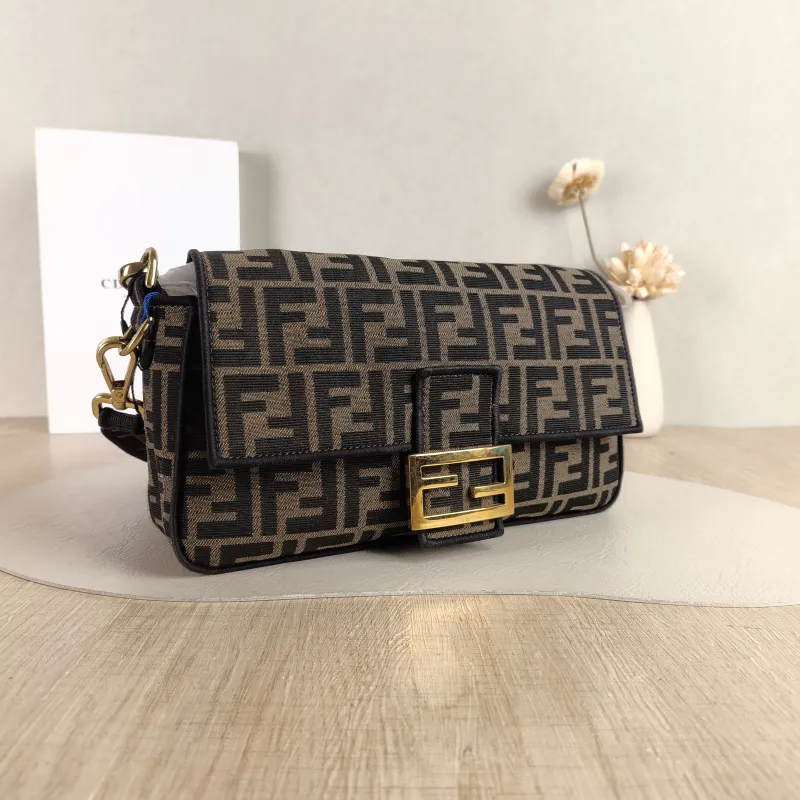 FENDI Crossbody Bag Baguette Baguette Bag Brown Canvas Medium 27 × 6 × 15 cm — cover view 4 of 6