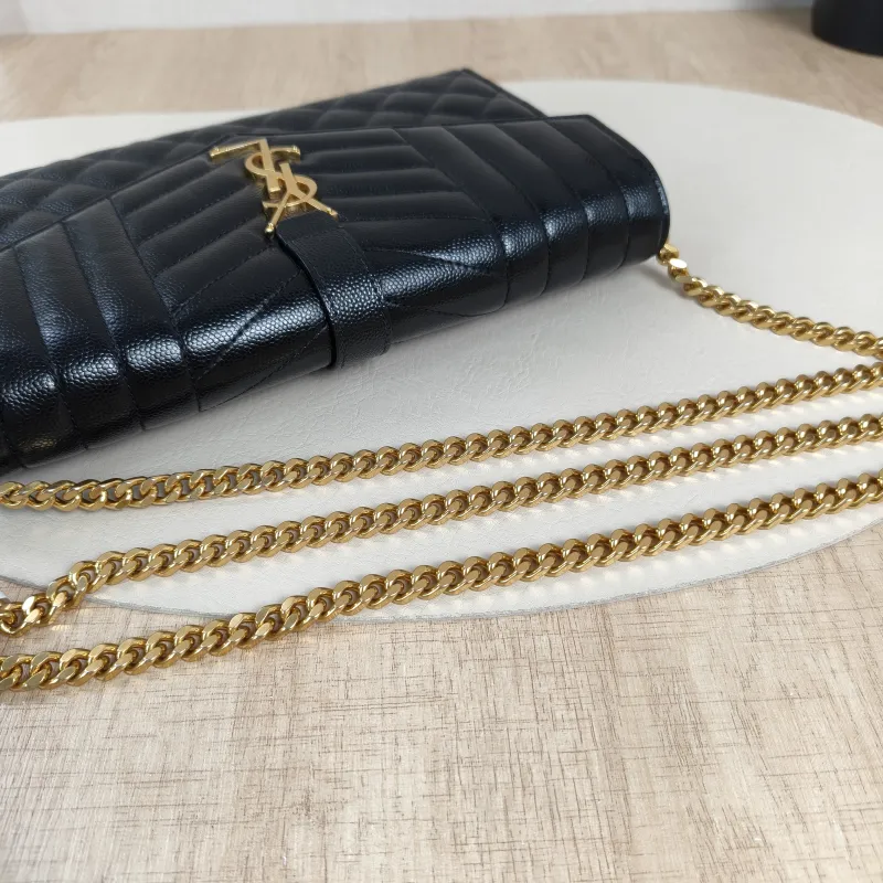 SAINT LAURENT Crossbody Bag ENVELOPE Black Grained Calfskin Small21 × 6 × 13 cm — detail view 7 of 15