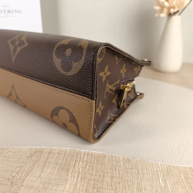 Louis Vuitton Crossbody Bag Onthego East West Two Straps Monogram PVC Small 25 × 10 × 13 cm — detail view 10 of 10
