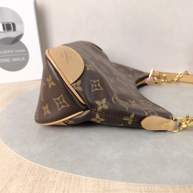 Louis Vuitton Crossbody Bag Boulogne PVC Small26 × 9.5 × 16 cm — detail view 4 of 15